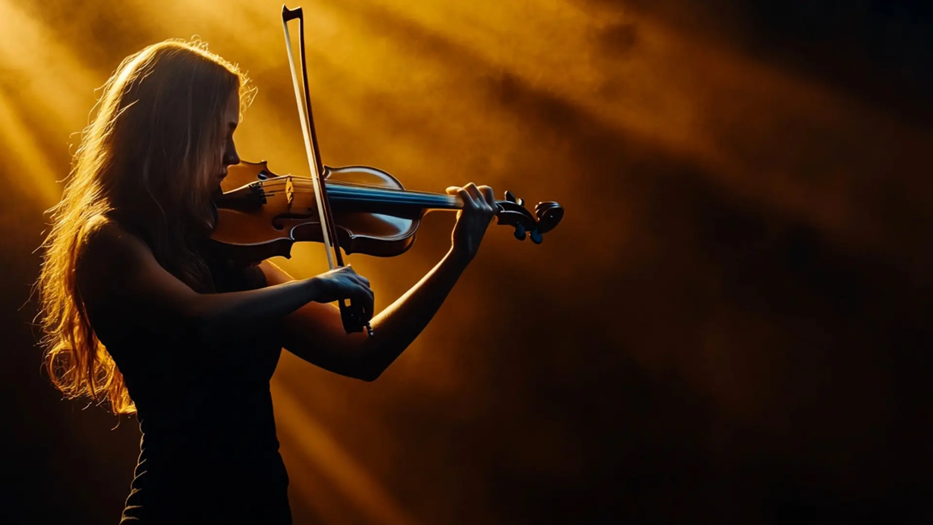 Aria Volenne Violinist